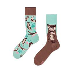 Many Mornings Unisex Otter Stories Mismatched Socken, Multicolor, 35-38 von Many Mornings