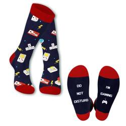 Moguri® Faschingskostüme Gaming Socken, Lustige Socken Mit Spruch DO NOT DISTURB,I'M GAMING Knöchel Socken Rutschfeste Haussocken Wintersocken Geschenk Für Damen Herren Lange Socken von Moguri