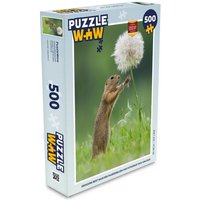 MuchoWow Puzzle Eichhörnchen greift nach einem Löwenzahn von Fotograf Dick van Duijn, 500 Puzzleteile, Foto-Puzzle, Bilderrätsel, Puzzlespiele, Spielzeug von MuchoWow