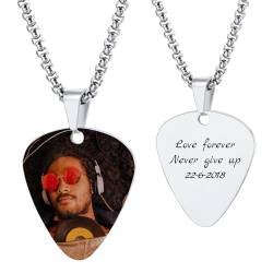 MunkiMix Personalisierte Gitarren Plektrum Halskette für Männer Frauen Coole Charme Felsen Stil Graviert mit Text/Foto Edelstahl Gitarren Anhänger Geschenke für Musikliebhaber (A2) von MunkiMix