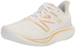 New Balance Damen FuelCell Rebel V3 Laufschuh, Weiß/Gold Metallic/Light Gold Metallic, 40.5 EU von New Balance