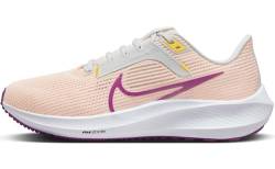 NIKE Damen W AIR Zoom Pegasus 40 Sneaker, Guava Ice/Vivid Purple-Amber Brown, 42 EU von Nike