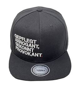 Outfitfabrik Snapback Cap Gepflegt arrogant, gekonnt provokant in schwarz, mit weißem 3D-Stick (Provokation, Statement) für Männer und Frauen, One Size, verstellbar von Outfitfabrik