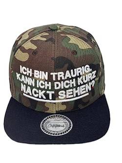 Outfitfabrik Snapback Cap Ich Bin traurig, kann ich Dich kurz nackt sehen? in Camouflage, schwarzer Schirm, 3D-Stick in weiß, für Männer und Frauen, One Size, verstellbar von Outfitfabrik