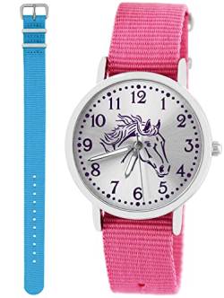 Pacific Time Kinder Armbanduhr Mädchen Junge Pferd Motivuhr Kinderuhr Set 2 Textil Armband rosa + hell blau analog Quarz 10361 von Pacific Time
