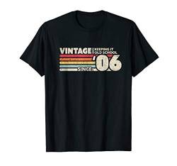 2006 Geburtstag Jahrgang, Retro Vintage T-Shirt von Pack A Punch