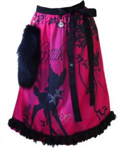 Schürzenliesl, Designer Dirndl Schürze Bambi pink, Strass, schwarze Paillettenborte, 70cm mit passendem Fuchs Schweif von PantoffelDIVA , Schürzenliesl