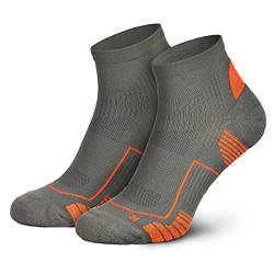 Piarini Laufsocken Herren Kurz Atmungsaktive Jogging Socken MESH Gewebe Lauf Socken Anti-Blasen Naht Fitness Socken Sportsocken Grau Orange 39-42 von Piarini