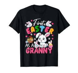 First Easter As A Granny Costume Bunnies Expecting New Baby T-Shirt von Pregnancy Announcement Easter Day Costume