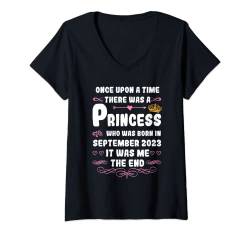 Damen Es war einmal eine Prinzessin. September 2023 Geburtstag T-Shirt mit V-Ausschnitt von Prinzessin Frau Geburtstag Mädchen