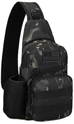 Protector Plus Taktische Sling Bag Military MOLLE Crossbody Pack Brust Schulter Rucksack (Patch im Lieferumfang enthalten), Schwarz-Camo, Medium, Laptop von Protector Plus