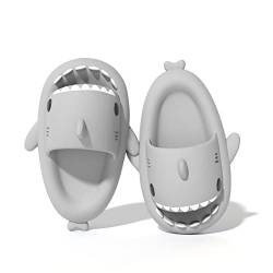 Puimentiua Shark Slides Cute Shark Slippers Lustige Hai Hausschuhe Herren Badelatchen Badeschuhe für Damen Sommer Strand Open Toe Slides Indoor Outdoor,Grau,44/45 von Puimentiua