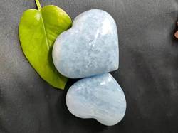 QPLAHANBUA 1 Stück 6–9 cm natürlicher polierter Blauer Coelestin-Kristall-Herz-Exemplar, wunderschöner Kristall ZANLIIYIN (Color : 6-7cm 140-200g_2pcs) von QPLAHANBUA
