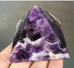 QPLAHANBUA Natürliche Traum-Amethyst-Quarz-Kristallpyramide, wunderschöner Kristall ZANLIIYIN von QPLAHANBUA