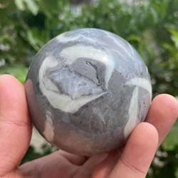 QPLAHANBUA Natürlicher schöner Schwarz-Weiß-Muschel-Kristallkugel-Heilstein, geeignet for Zuhause ZANLIIYIN (Material : 500-550g) von QPLAHANBUA