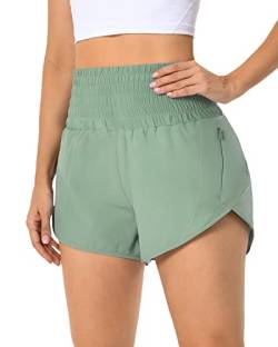 QUEENIEKE Kurze Sporthose Damen Sommer Laufhose Kurz Hose High Waist Radlerhose Schnell Trocknend mit Innenslip und Reißverschlusstasche Fitness Running Yoga Jogging Größe S Farbe Jasmin Grün von QUEENIEKE