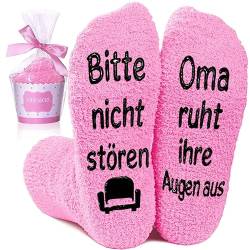 Oma Geschenk Geburtstag Socken mit Spruch Bitte nicht stören ruht ihre Augen aus Kleine Weihnachtsgeschenke für Frauen, Lustige Geburtstagsgeschenk Renteneintritt Weihnachten von QXRXN