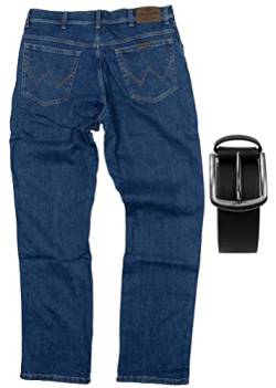 Regular Fit Wrangler Stretch Herren Jeans inkl. Texas Gürtel (Darkstone, W33/L34) von Regular Fit