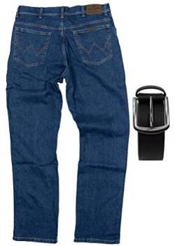 Regular Fit Wrangler Stretch Herren Jeans inkl. Texas Gürtel (Darkstone, W42/L34) von Regular Fit