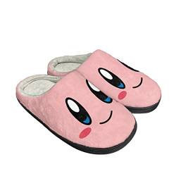 Roffatide Anime Kirby Fuzzy Hausschuhe Closed Toe Open Back Hausschuhe mit Gummi Sohle Haus Hausschuhe rutschfeste Indoor Plüsch Schuhe für Frauen von Roffatide