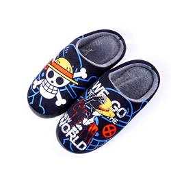 Roffatide Anime One Piece Fuzzy Hausschuhe Straw Hat Crew Luffy Geschlossene Zehe offen zurück Hausschuhe mit Gummisohle Hausschuhe rutschfest Indoor Plüsch Schuhe für Frauen Männer Euro 46-47 von Roffatide