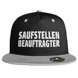 SAUFCOUNTER MARK YOUR DRINKS Saufstellenbeauftragter Snapback Cap lustige Snapback mit Trinkspruch voll dicht Malle Saufen Bier Alkohol Party (10 Farbvarianten), Farbe: Schwarz/Grau von SAUFCOUNTER MARK YOUR DRINKS