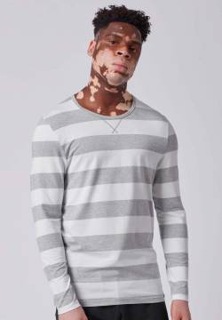 V-Shirt Langarm von SKINY