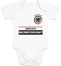 Shirtgeil Baby Body Deutschland Trikot Baby Erstausstattung Meine erste WM Kurzarm Strampler 3-6 Monate Weiß von Shirtgeil