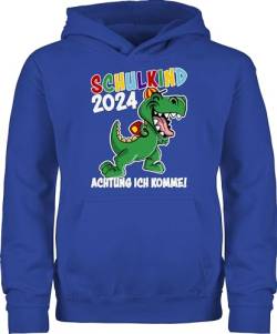 Kinder Hoodie Jungen Mädchen - Einschulung - Schulkind 2024 Dino Dinosaurier - 128 (7/8 Jahre) - Royalblau - schulanfänger erster schulanfang hoody 1 schultag ich komme in die schule pulli schul von Shirtracer