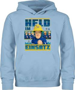 Shirtracer Kinder Hoodie Jungen Mädchen - Feuerwehrmann Sam - Held im Einsatz - 128 (7/8 Jahre) - Hellblau - feuerwwhr Pullover feuerwehman feuwehrmann feuwermansam SAMS Feuerwehr Flauschiger Pulli von Shirtracer