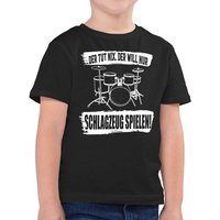 Shirtracer T-Shirt Der tut nix. der will nur Schlagzeug spielen. Kinderkleidung und Co von Shirtracer