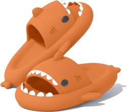 Sisttke Shark Slides Herren Damen Hai Hausschuhe Badeschuhe Cloud Badelatschen Sommer rutschfeste Pantoletten Badeschlappen Home Slippers,Orange-B,38/39 EU von Sisttke