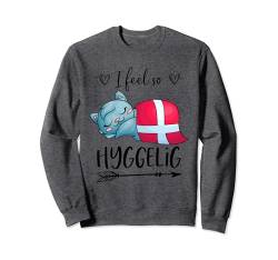 I Feel So Hyggelig Katze mit Decke Winter Dänemark Urlaub Sweatshirt von Skandimaniac