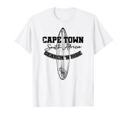 Südafrika Kapstadt Surfer I South Africa I Cape Town Surf T-Shirt von Sommer, Strand & Big Wave Surfer I Damen & Herren