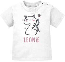 SpecialMe® Baby T-Shirt mit Namen und Zahl Katze zum 1. oder 2. Geburtstag Geschenk für Einjährige Zweijährige Mädchen 2 weiß 92/98 (16-24-Monate) von SpecialMe