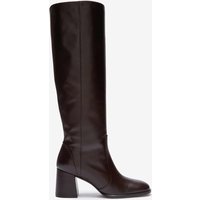 Nola Stiefel Stuart Weitzman von Stuart Weitzman