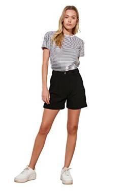 TRENDYOL Damen Basic and Bermuda Casual Shorts, Schwarz, 40 EU von TRENDYOL