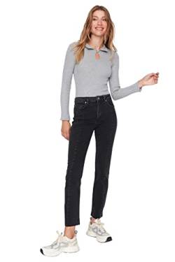 TRENDYOL Damen Trendyol Herren Mittlerer Bund Flared Jeans, Schwarz, 40 EU von TRENDYOL