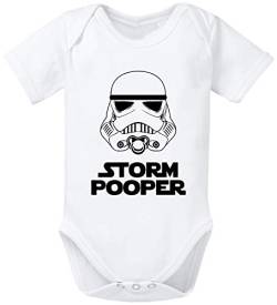 Tee Kiki Storm Pooper Sprüche Baby Strampler Bio Baumwolle Body Jungen & Mädchen 0-12 Monate, Größe:56/0-2 Monate, Farbe:Weiss von Tee Kiki