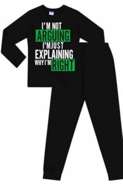 Langer Pyjama mit Aufschrift "I'm Not Arguing I'm Just Avening, Why I'm Right" Gr. 13-14 Jahre, Schwarz von The PyjamaFactory