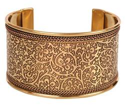 Touchstone Indian Bollywood Desire Brass Base Magical Floral Etching Stylish Wrist Enhancer 1.50 Inches Free Size Designer Jewelry Cuff Bracelet In Gold Tone for Women. von Touchstone