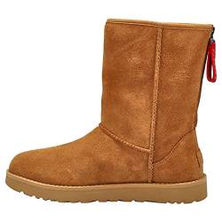 UGG Damen Classic Short Logo Zip Klassischer Stiefel, Chestnut, 36 EU von UGG