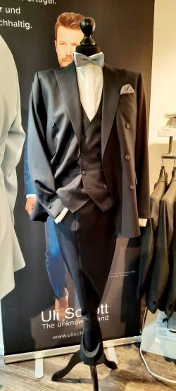 Sydney Anzug-Jacket Doublebreast von Uli Schott - unreduziert