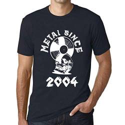 Herren Grafik T-Shirt Metall seit 2004 – Metal Since 2004 – Geschenk 20. Geburtstag Jahrestag 20 Jahre Jubiläum 20 Jährige Mann Jahrgang 2004 Kurzarm Lustige Druck Dunkelblau L von Ultrabasic