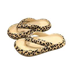 Vertvie Unisex Badeschuhe Damen Herren Flip Flops Weich rutschfest Badeschlappen Wolken Slippers Hausschuhe Zehentrenner Slides Sandalen Wolken Badelatschen Slippers (Khaki Leopard, 35/36 EU) von Vertvie