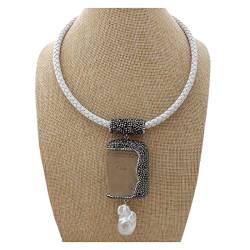 WIPPWER Charm-Halskette, 48,3 cm, weißes Leder, Halskette, Keshi, klarer Kristall, Buddha-Anhänger, religiöser Stil, Geschenke for Damen von WIPPWER