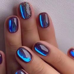 Wedity 24Pcs Galaxy Blau Rot Falsche Nägel Kurze gefälschte Nägel Presse Auf Falsche Nägel Für Frauen Mädchen von Wedity