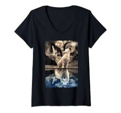 Damen Heulender Baby Wolf Mond Erwachsener Wolf T-Shirt mit V-Ausschnitt von Winter Wölfe Tier Natur Kunst