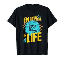 Funny Biology Little Things In Life Biologist Microscope T-Shirt von Wowsome!