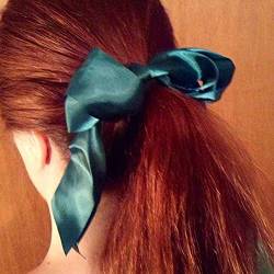 Yheakne Seiden-Haargummis mit Schleife, Smaragdgrün, Satin-Haarbänder, elastisch, für Damen und Mädchen (grün) von Yheakne